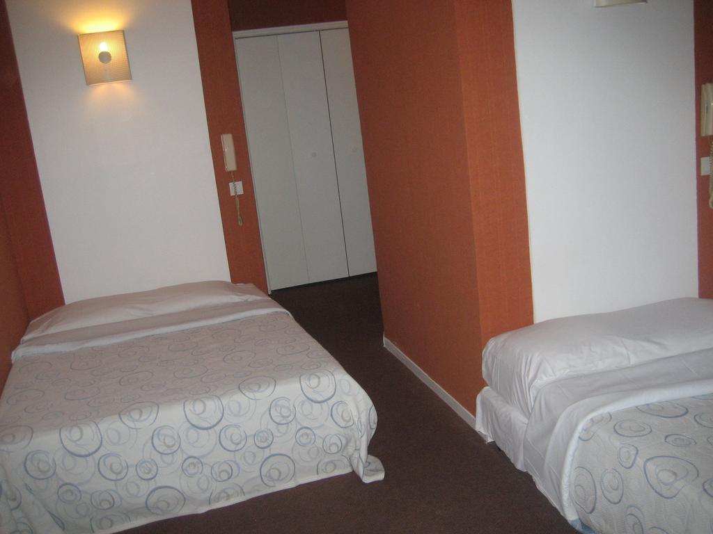 Hotel Meteore Paris Phòng bức ảnh