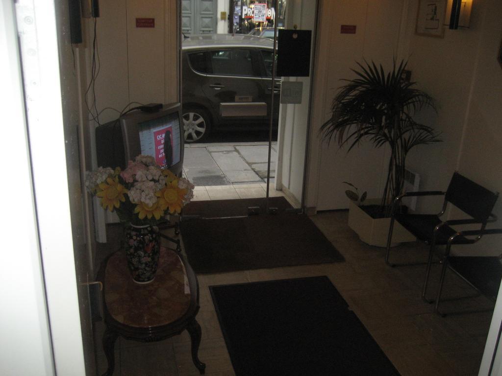 Hotel Meteore Paris Ngoại thất bức ảnh
